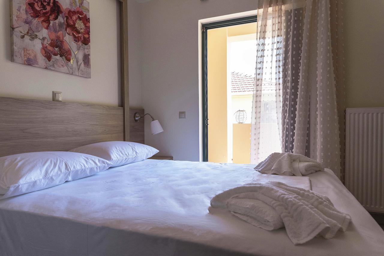 Plumi City Apartments Chania  Eksteriør billede